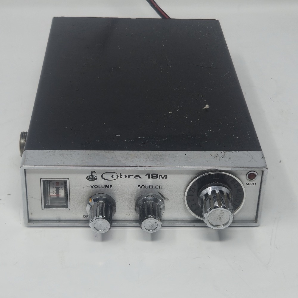 Vintage Cobra 19M 23 Channel CB Radio Transceiver Dynascan Taiwan - EXCELLENT